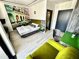 Hotel Del Medio