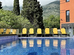 Hotel Del Medio