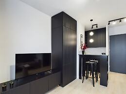 Modern Studio With Wifi by Renters