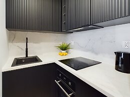 Modern Studio With Wifi by Renters