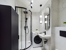 Modern Studio With Wifi by Renters