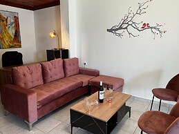 Skiathos Modern Garden Escape Apt