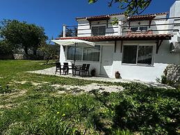 Skiathos Modern Garden Escape Apt