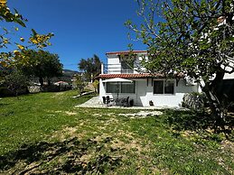 Skiathos Modern Garden Escape Apt