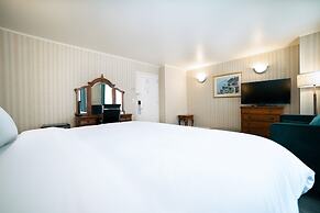 Hotel Stanford