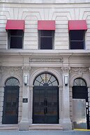 Hotel Stanford