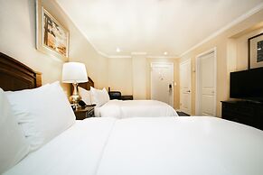 Hotel Stanford