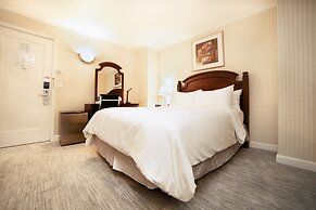 Hotel Stanford