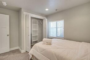 Lovely Walk-out Apt w/ Movie Screen: 20 Mi to Slc!