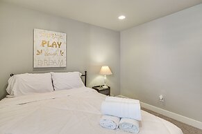 Lovely Walk-out Apt w/ Movie Screen: 20 Mi to Slc!