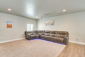 Lovely Walk-out Apt w/ Movie Screen: 20 Mi to Slc!
