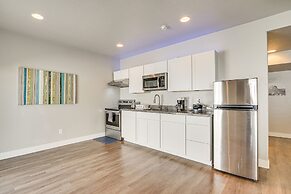 Lovely Walk-out Apt w/ Movie Screen: 20 Mi to Slc!