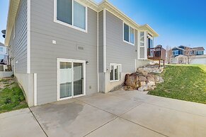 Lovely Walk-out Apt w/ Movie Screen: 20 Mi to Slc!