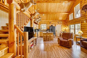 Merrillan Cabin w/ Fire Pit < 1 Mi to Lake Arbutus