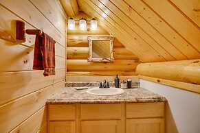 Merrillan Cabin w/ Fire Pit < 1 Mi to Lake Arbutus