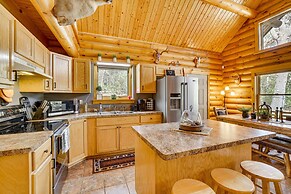 Merrillan Cabin w/ Fire Pit < 1 Mi to Lake Arbutus