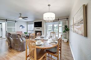 Deck & Golf Course Views: Munds Park Condo!