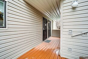 Deck & Golf Course Views: Munds Park Condo!