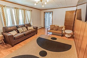 Parkstrip Place, Pet Friendly Downtown Home by RedAwning