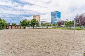 Parkstrip Place, Pet Friendly Downtown Home by RedAwning