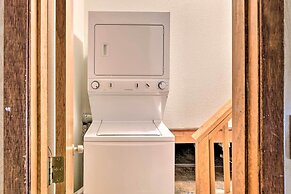 Parkstrip Place, Pet Friendly Downtown Home by RedAwning