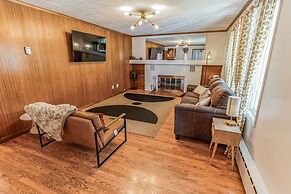 Parkstrip Place, Pet Friendly Downtown Home by RedAwning