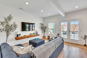 Bright Modern 4Bd 2Ba in the Heart of Wrigleyville by AllSet Turnover