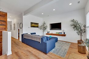 Bright Modern 4Bd 2Ba in the Heart of Wrigleyville by AllSet Turnover