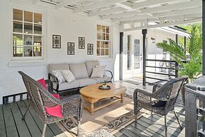 Urban Farmhouse With A Modernism Twist! 4 Bedroom Home by RedAwning