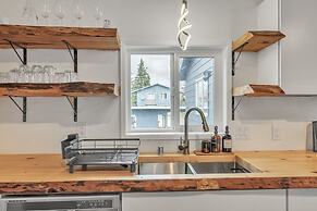 Apartment In Anchorage ~10 Mi To Alaska Zoo! 2 Bedroom Apts by RedAwni