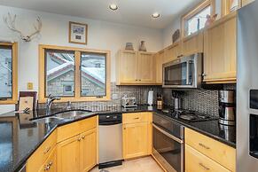 Aspen Ridge 32 - 2 bedroom 2 Townhouse by Alpine Lodging Telluride