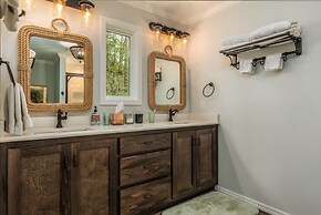 White Dunes -137 Orleans Drive 4 Bedroom Home by RedAwning