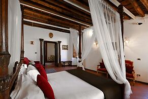 Vicolo dell'Aquila- Residenze Romanae