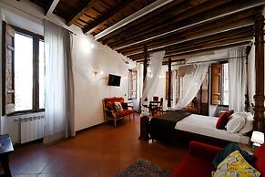 Vicolo dell'Aquila- Residenze Romanae