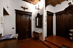 Vicolo dell'Aquila- Residenze Romanae