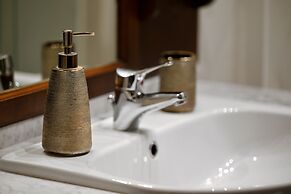 Vicolo dell'Aquila- Residenze Romanae