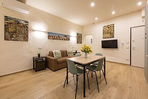 Mercato Contemporary Apartment by Mmega