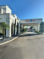 OASIS BAY SUITES, Tampa, Busch Gardens, USF