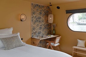 LA PENICHE Bed & Bicycle - Aigues Mortes