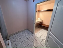 Frazier View Motel