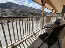 Frazier View Motel