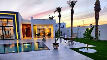 Room in B&B - Dar Tralala, Djerba Master Suite