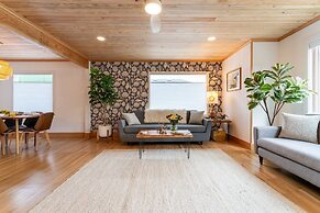 Grey Oak by Avantstay Coastal Charm, Near Beach & Golf