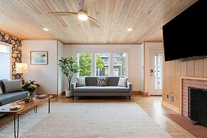 Grey Oak by Avantstay Coastal Charm, Near Beach & Golf