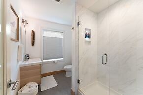 Grey Oak by Avantstay Coastal Charm, Near Beach & Golf