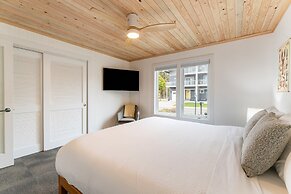 Grey Oak by Avantstay Coastal Charm, Near Beach & Golf