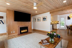 Grey Oak by Avantstay Coastal Charm, Near Beach & Golf