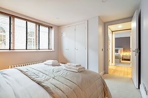 Prime Covent Garden gem with Air-Con