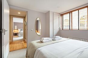 Prime Covent Garden gem with Air-Con