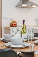 Central Holborn,lovely & bright with AC